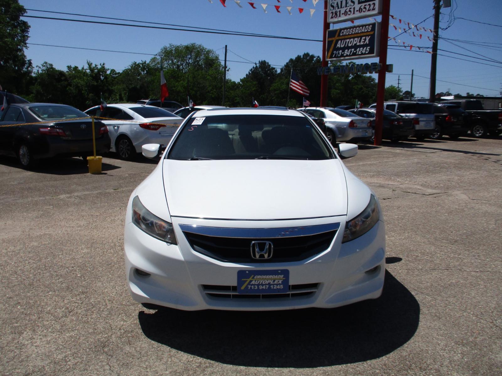 2012 WHITE HONDA ACCORD EX-L V6 Coupe AT (1HGCS2B88CA) with an 3.5L V6 SOHC 24V engine, 5-SPEED AUTOMATIC transmission, located at 19224 Kuykendahl Rd, Spring, TX, 77379, (713) 947-1245, 30.049259, -95.491402 - This Honda Accord is a great example of leading-edge combination of killer looks, next-big-thing technology and huge driving fun. Civic embodies our safety for everyone philosophy. Bottom line is it is clean with a lot of options, it's safe with our 24-point multi-inspection by our ASE Certified tec - Photo #7