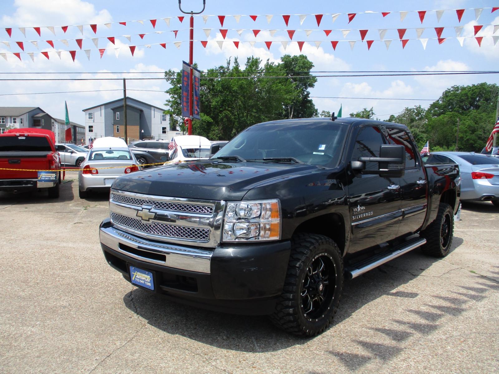 2010 BLACK CHEVROLET SILVERADO 1500 LT1 Crew Cab 2WD (3GCRCSE08AG) with an 5.3L V8 OHV 16V FFV engine, 6-SPEED AUTOMATIC transmission, located at 19224 Kuykendahl Rd, Spring, TX, 77379, (713) 947-1245, 30.049259, -95.491402 - Photo #6
