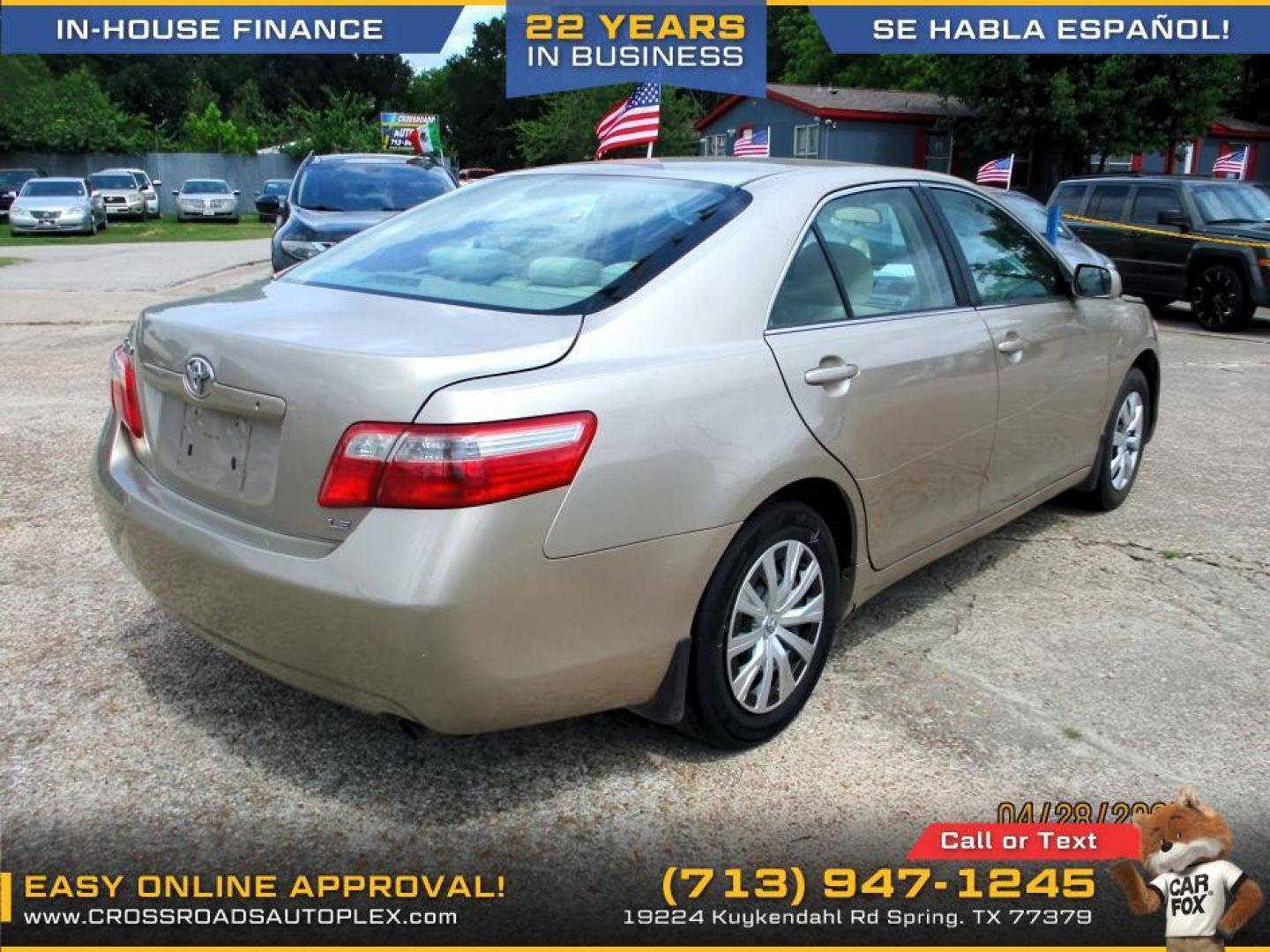 2007 GOLD /TAN TOYOTA CAMRY CE 5-Spd AT (4T1BE46K37U) with an 2.4L L4 DOHC 16V engine, 5-SPEED AUTOMATIC transmission, located at 19224 Kuykendahl Rd, Spring, TX, 77379, (713) 947-1245, 30.049259, -95.491402 - Photo#4