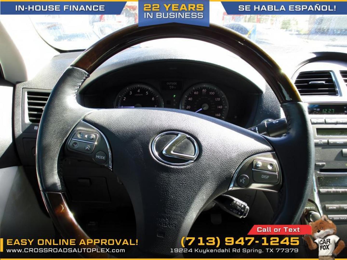 2012 SILVER LEXUS ES 350 Sedan (JTHBK1EG5C2) with an 3.5L V6 DOHC 24V engine, 6-SPEED AUTOMATIC transmission, located at 19224 Kuykendahl Rd, Spring, TX, 77379, (713) 947-1245, 30.049259, -95.491402 - Photo#14