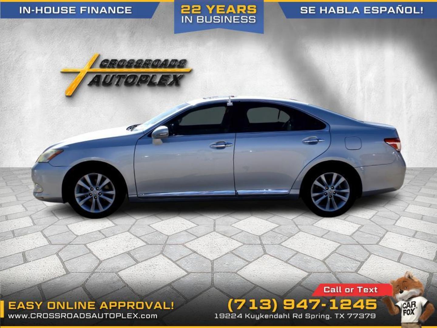 2012 SILVER LEXUS ES 350 Sedan (JTHBK1EG5C2) with an 3.5L V6 DOHC 24V engine, 6-SPEED AUTOMATIC transmission, located at 19224 Kuykendahl Rd, Spring, TX, 77379, (713) 947-1245, 30.049259, -95.491402 - Photo#5