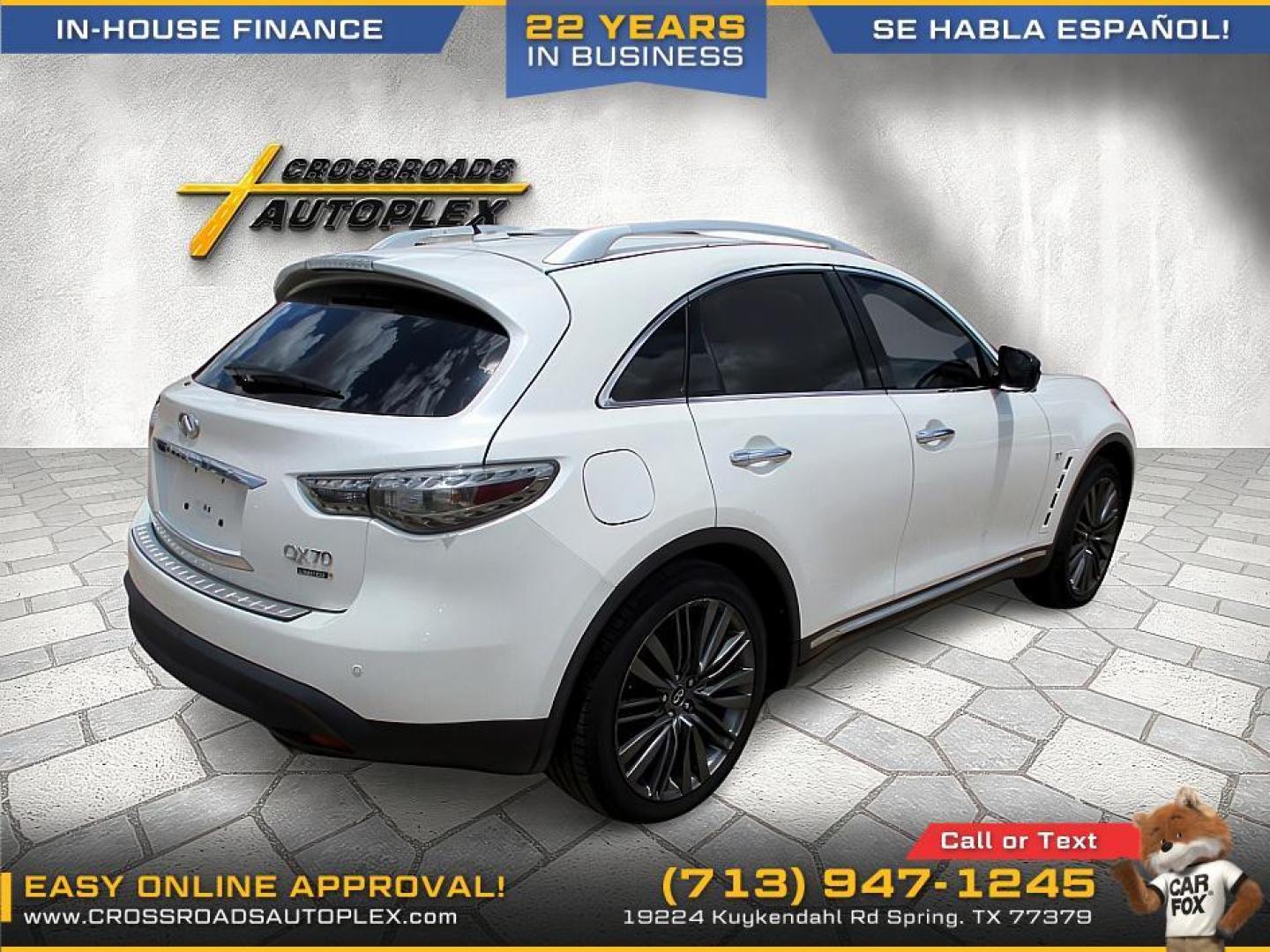 2017 WHITE /BLACK INFINITI QX70 Base (JN8CS1MU5HM) with an 3.7L V6 DOHC 24V engine, 7-SPEED AUTOMATIC transmission, located at 19224 Kuykendahl Rd, Spring, TX, 77379, (713) 947-1245, 30.049259, -95.491402 - WE IN HOUSE FINANCE, CALL US AT 713.947.1245 - Photo#3