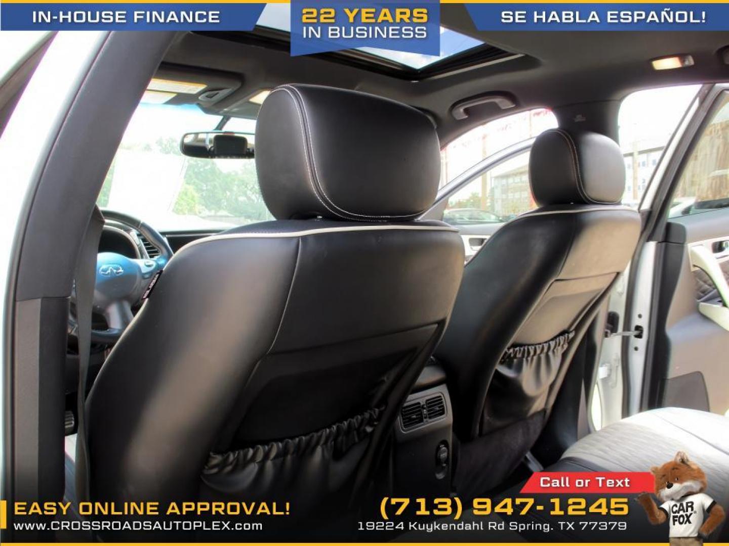 2017 WHITE /BLACK INFINITI QX70 Base (JN8CS1MU5HM) with an 3.7L V6 DOHC 24V engine, 7-SPEED AUTOMATIC transmission, located at 19224 Kuykendahl Rd, Spring, TX, 77379, (713) 947-1245, 30.049259, -95.491402 - WE IN HOUSE FINANCE, CALL US AT 713.947.1245 - Photo#6