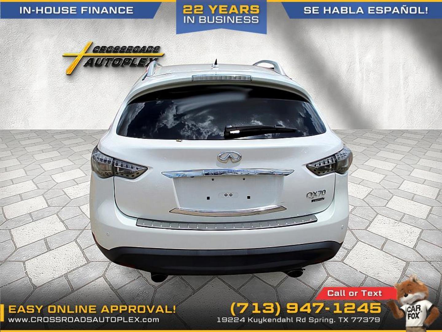2017 WHITE /BLACK INFINITI QX70 Base (JN8CS1MU5HM) with an 3.7L V6 DOHC 24V engine, 7-SPEED AUTOMATIC transmission, located at 19224 Kuykendahl Rd, Spring, TX, 77379, (713) 947-1245, 30.049259, -95.491402 - WE IN HOUSE FINANCE, CALL US AT 713.947.1245 - Photo#2