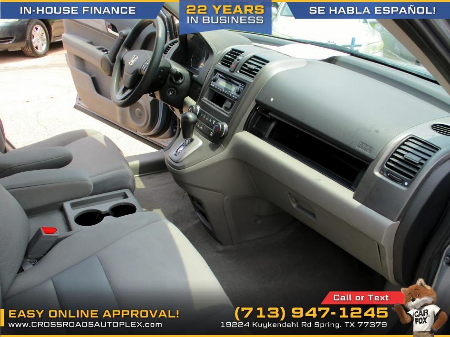 2011 SILVER /BLUE HONDA CR-V LX 2WD 5-Speed AT (3CZRE3H3XBG) with an 2.4L L4 DOHC 16V engine, 5-SPEED AUTOMATIC transmission, located at 19224 Kuykendahl Rd, Spring, TX, 77379, (713) 947-1245, 30.049259, -95.491402 - Photo#13