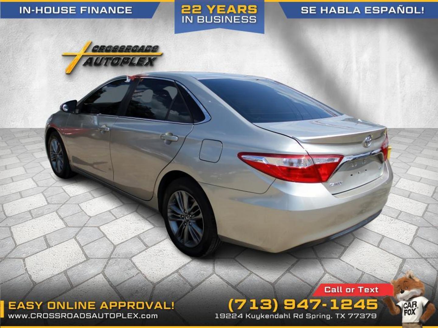 2017 BEIGE /BLACK TOYOTA CAMRY SE (4T1BF1FK3HU) with an 2.5L L4 DOHC 16V engine, 6-SPEED AUTOMATIC transmission, located at 19224 Kuykendahl Rd, Spring, TX, 77379, (713) 947-1245, 30.049259, -95.491402 - CALL US AT 713-947-1245 - Photo#2