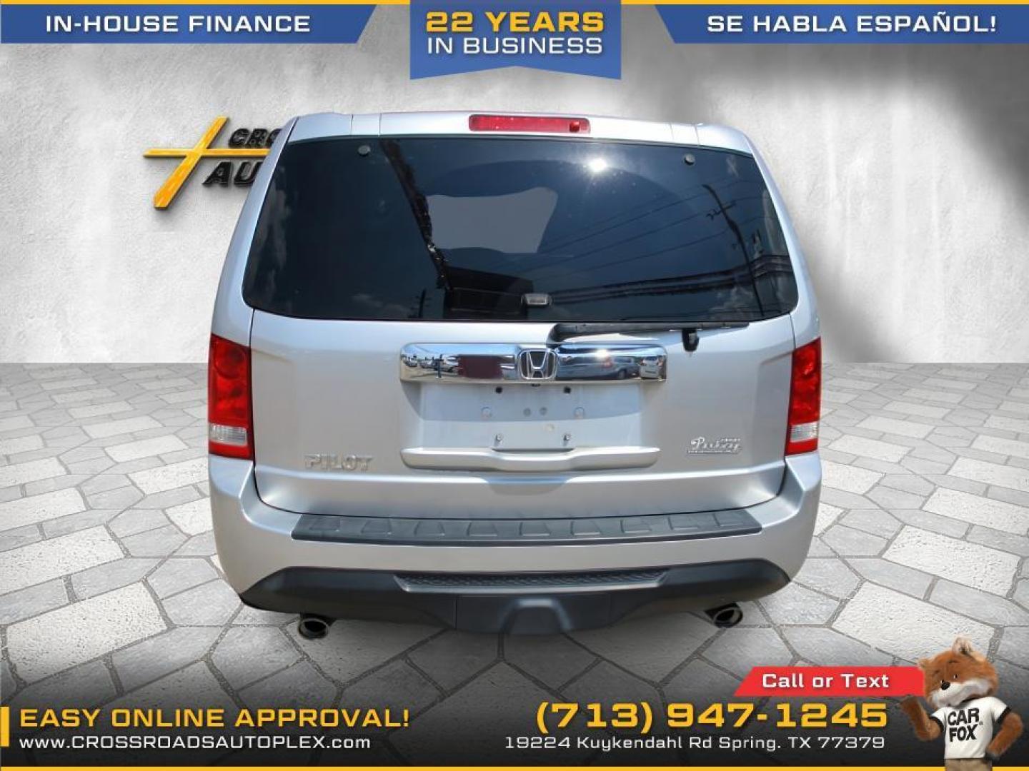 2014 SILVER /BLACK HONDA PILOT EX-L 2WD 5-Spd AT (5FNYF3H52EB) with an 3.5L V6 SOHC 24V engine, 5-SPEED AUTOMATIC transmission, located at 19224 Kuykendahl Rd, Spring, TX, 77379, (713) 947-1245, 30.049259, -95.491402 - CALL US AT 713-947-1245 - Photo#3