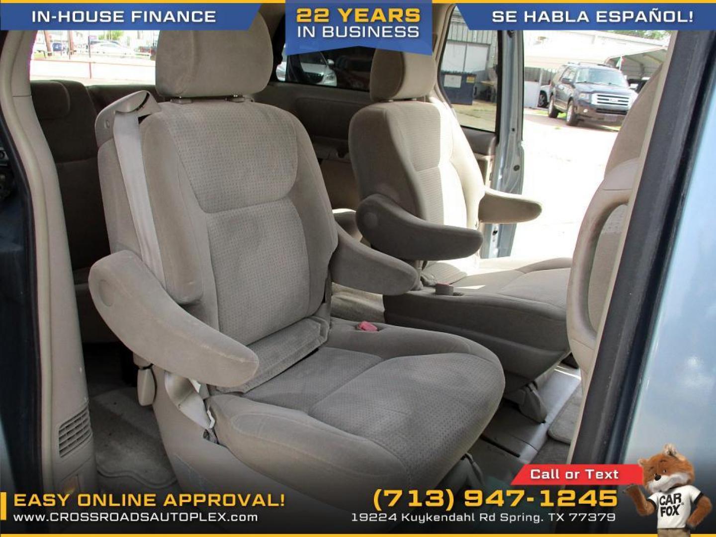 2007 BLUE /GRAY TOYOTA SIENNA CE FWD 7-Passenger (5TDZK23C57S) with an 3.5L V6 EFI DOHC 24V engine, 5-SPEED AUTOMATIC transmission, located at 19224 Kuykendahl Rd, Spring, TX, 77379, (713) 947-1245, 30.049259, -95.491402 - WE IN HOUSE FINANCE, CALL US AT 713-947-1245 - Photo#9