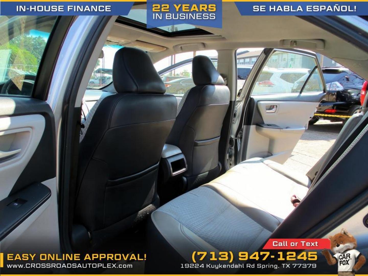 2015 SILVER /GRAY TOYOTA CAMRY SE (4T1BF1FK9FU) with an 2.5L L4 DOHC 16V engine, 6-SPEED AUTOMATIC transmission, located at 19224 Kuykendahl Rd, Spring, TX, 77379, (713) 947-1245, 30.049259, -95.491402 - Photo#10