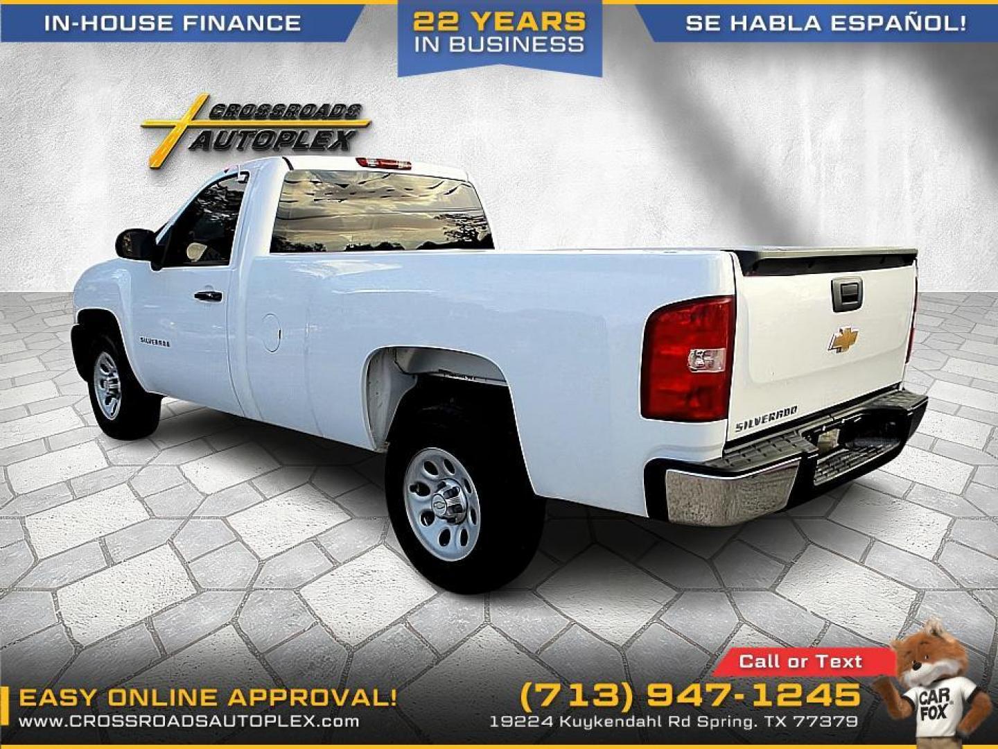 2013 WHITE /GRAY CHEVROLET SILVERADO 1500 Work Truck 2WD (1GCNCPEXXDZ) with an 4.3L V6 OHV 12V engine, 4-SPEED AUTOMATIC OR 6-SPEED AUTOMATIC transmission, located at 19224 Kuykendahl Rd, Spring, TX, 77379, (713) 947-1245, 30.049259, -95.491402 - Photo#2