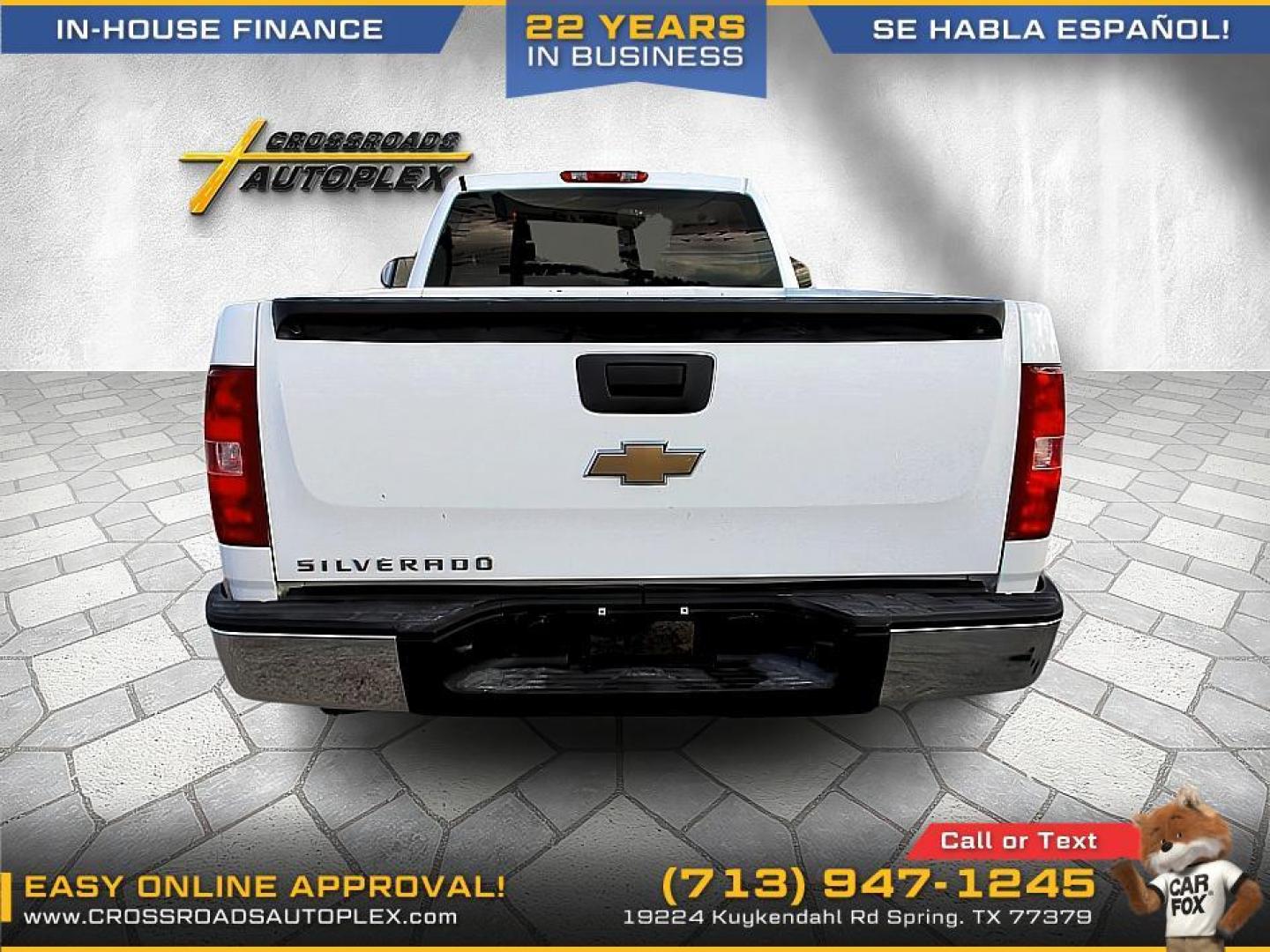 2013 WHITE /GRAY CHEVROLET SILVERADO 1500 Work Truck 2WD (1GCNCPEXXDZ) with an 4.3L V6 OHV 12V engine, 4-SPEED AUTOMATIC OR 6-SPEED AUTOMATIC transmission, located at 19224 Kuykendahl Rd, Spring, TX, 77379, (713) 947-1245, 30.049259, -95.491402 - Photo#3
