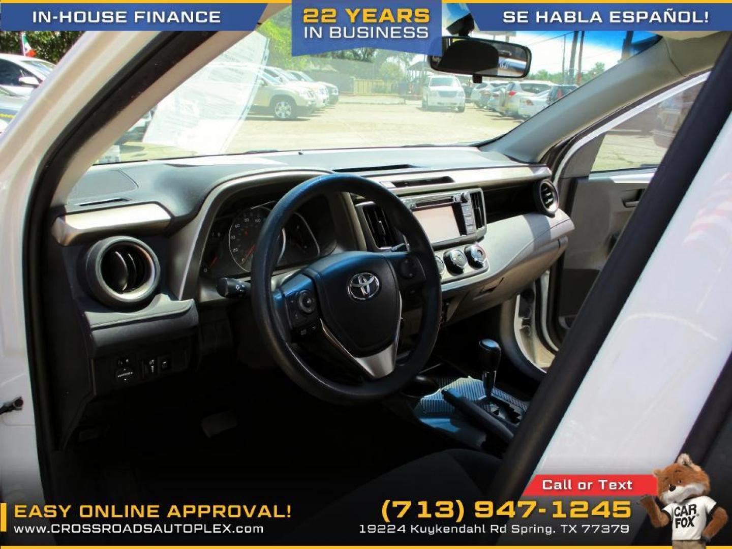 2014 WHITE /GRAY TOYOTA RAV4 LE FWD (JTMZFREV2EJ) with an 2.5L L4 DOHC 16V engine, 6-SPEED AUTOMATIC transmission, located at 19224 Kuykendahl Rd, Spring, TX, 77379, (713) 947-1245, 30.049259, -95.491402 - Photo#12