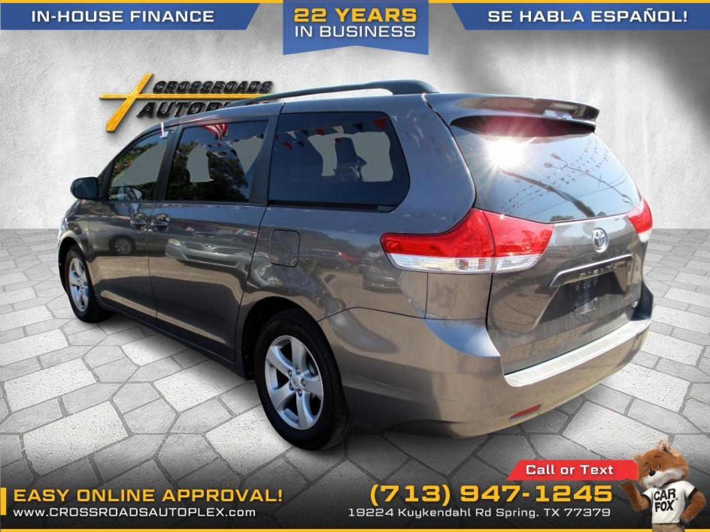 2014 SILVER /GRAY TOYOTA SIENNA LE FWD 8-Passenger V6 (5TDKK3DC5ES) with an 3.5L V6 EFI DOHC 24V engine, 5-SPEED AUTOMATIC transmission, located at 19224 Kuykendahl Rd, Spring, TX, 77379, (713) 947-1245, 30.049259, -95.491402 - Photo#2