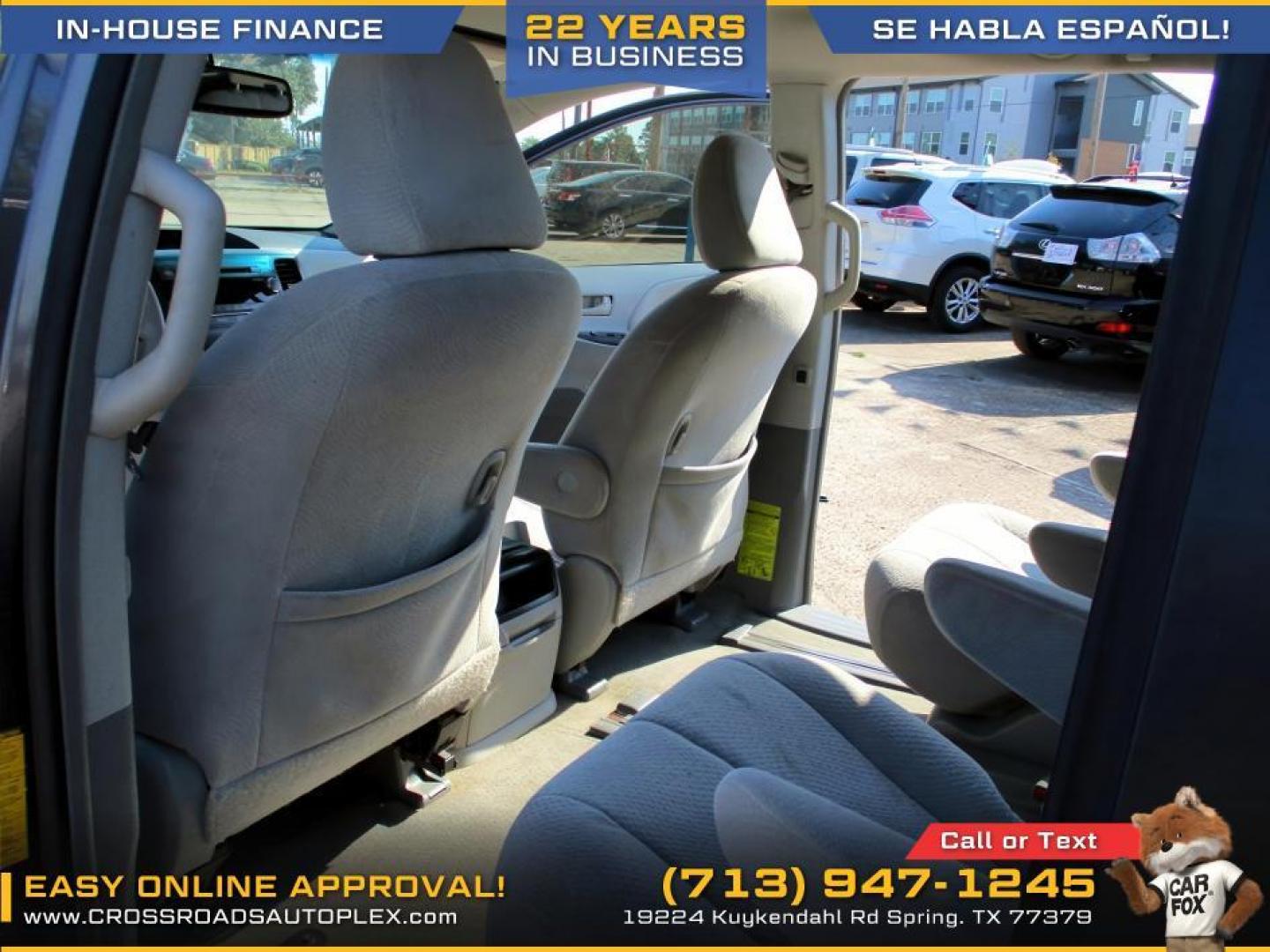 2014 SILVER /GRAY TOYOTA SIENNA LE FWD 8-Passenger V6 (5TDKK3DC5ES) with an 3.5L V6 EFI DOHC 24V engine, 5-SPEED AUTOMATIC transmission, located at 19224 Kuykendahl Rd, Spring, TX, 77379, (713) 947-1245, 30.049259, -95.491402 - Photo#8