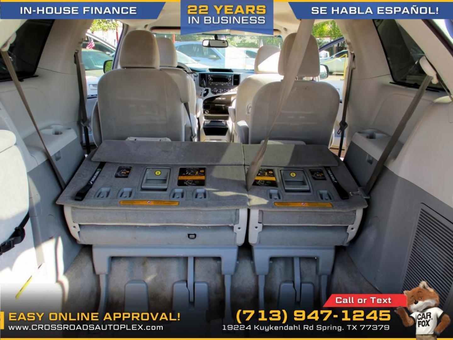 2014 SILVER /GRAY TOYOTA SIENNA LE FWD 8-Passenger V6 (5TDKK3DC5ES) with an 3.5L V6 EFI DOHC 24V engine, 5-SPEED AUTOMATIC transmission, located at 19224 Kuykendahl Rd, Spring, TX, 77379, (713) 947-1245, 30.049259, -95.491402 - Photo#10