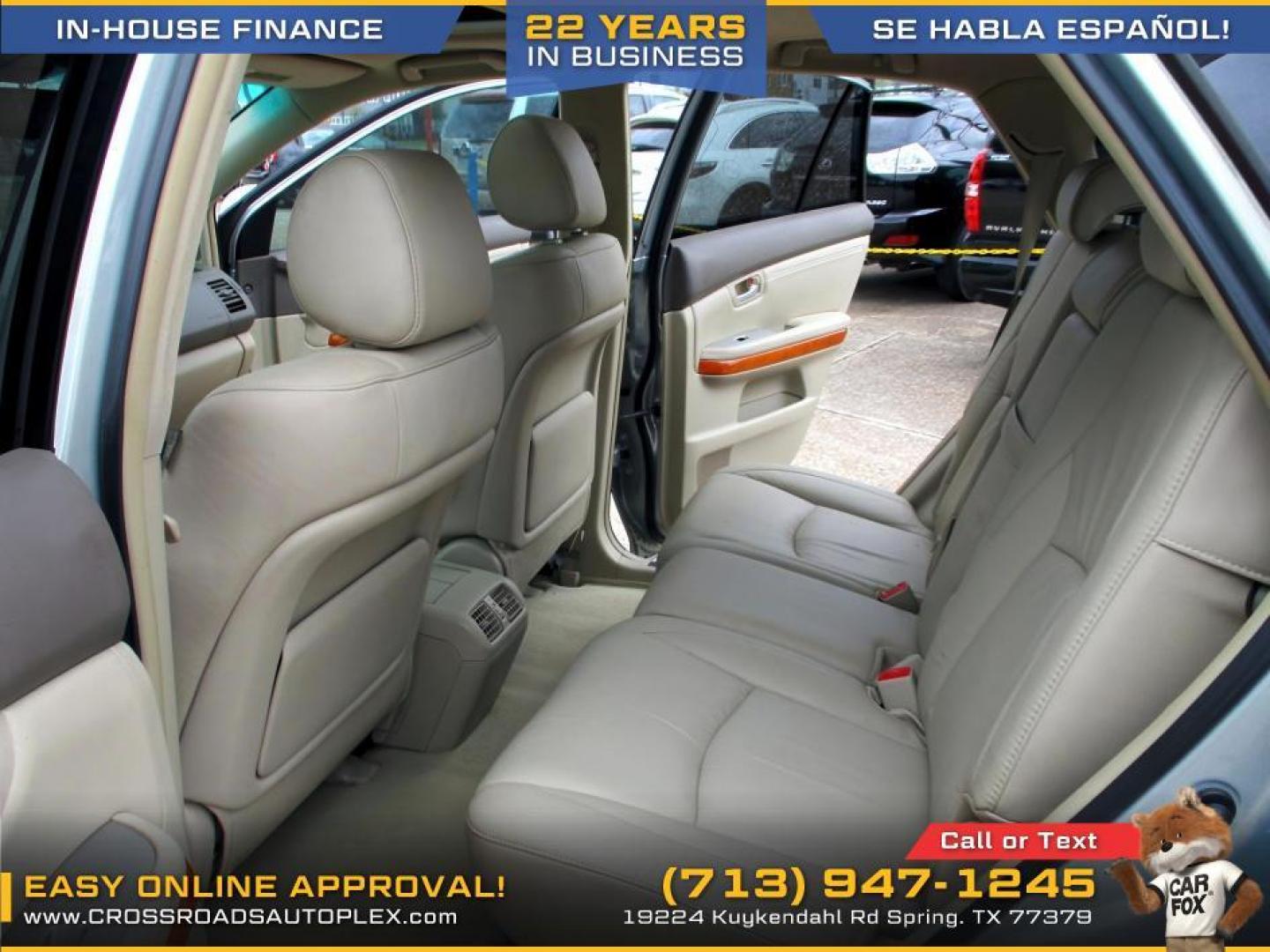 2009 SILVER /GRAY LEXUS RX 350 FWD (2T2GK31U79C) with an 3.5L V6 DOHC 24V engine, 5-SPEED AUTOMATIC transmission, located at 19224 Kuykendahl Rd, Spring, TX, 77379, (713) 947-1245, 30.049259, -95.491402 - This is one well kept unit. It has a robust 3.5-liter V6 engine generates a pine-blurring 270 horsepower. This ingenious system continually monitors engine speed and load, adjusting the intake and exhaust to ensure the maximum level of power is available at any given time. With nearly 141 cubic feet - Photo#9