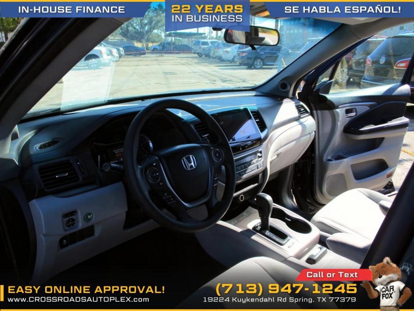 2017 BLUE /GRAY HONDA PILOT EX 2WD (5FNYF5H37HB) with an 3.5L V6 SOHC 24V engine, 6-SPEED AUTOMATIC transmission, located at 19224 Kuykendahl Rd, Spring, TX, 77379, (713) 947-1245, 30.049259, -95.491402 - Photo#6