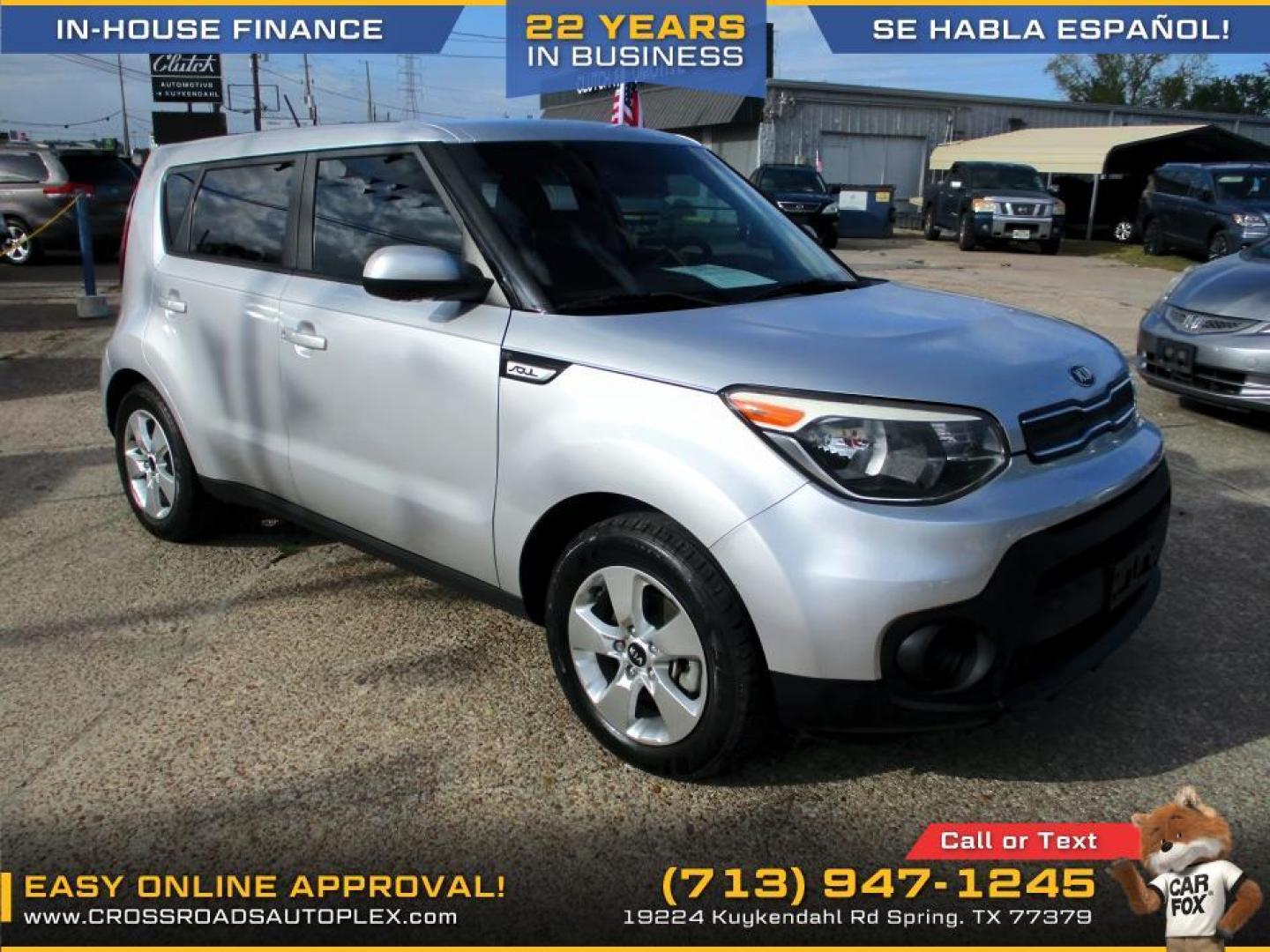 2017 SILVER /GRAY KIA SOUL Base 6M (KNDJN2A23H7) with an 1.6L L4 DOHC 16V engine, 6-SPEED MANUAL transmission, located at 19224 Kuykendahl Rd, Spring, TX, 77379, (713) 947-1245, 30.049259, -95.491402 - CALL US FOR OUR FINANCING OPTIONS AT 713.947.1245 - Photo#5