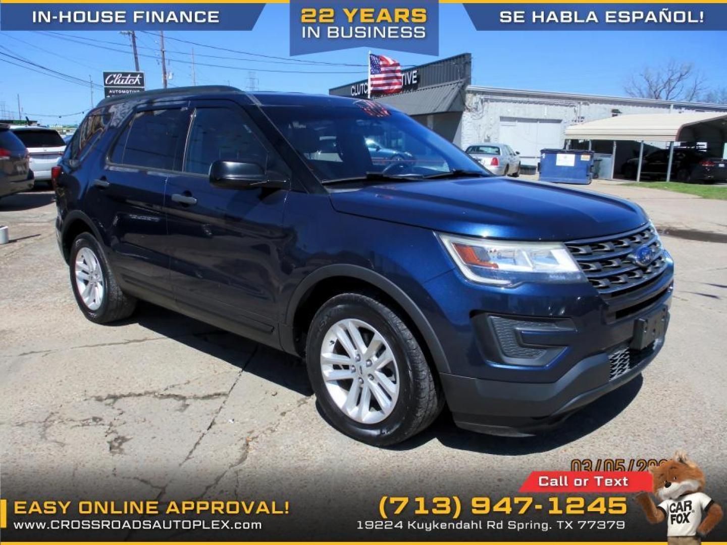 2017 BLUE /TAN FORD EXPLORER Base FWD (1FM5K7B87HG) with an 3.5L V6 DOHC 24V engine, 6-SPEED AUTOMATIC transmission, located at 19224 Kuykendahl Rd, Spring, TX, 77379, (713) 947-1245, 30.049259, -95.491402 - Photo#4