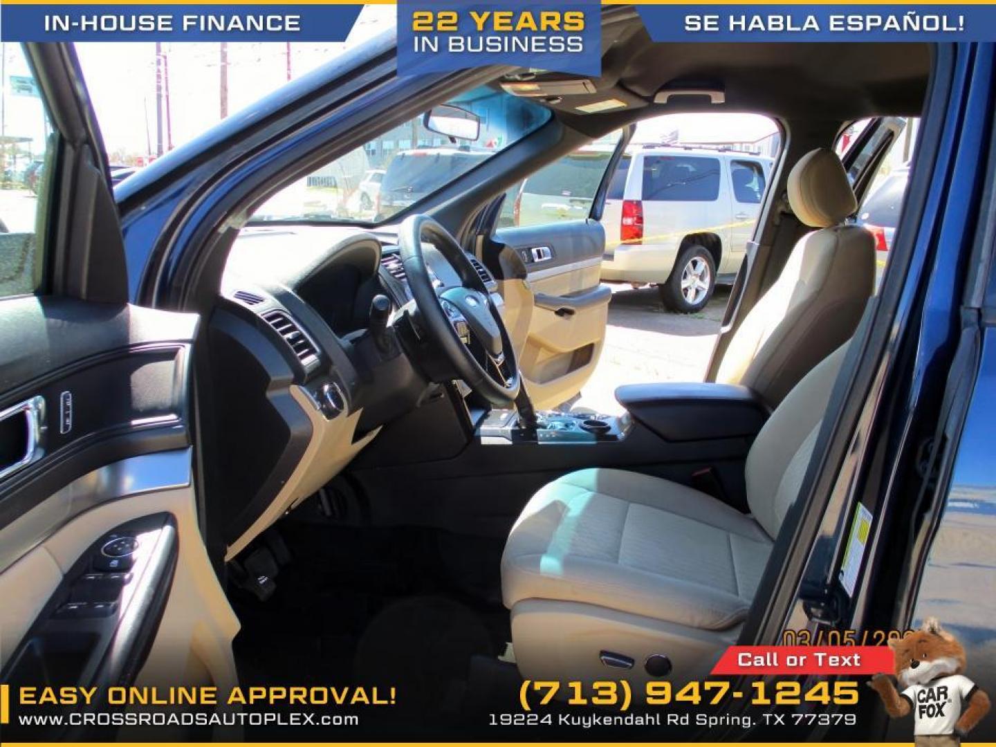 2017 BLUE /TAN FORD EXPLORER Base FWD (1FM5K7B87HG) with an 3.5L V6 DOHC 24V engine, 6-SPEED AUTOMATIC transmission, located at 19224 Kuykendahl Rd, Spring, TX, 77379, (713) 947-1245, 30.049259, -95.491402 - Photo#7