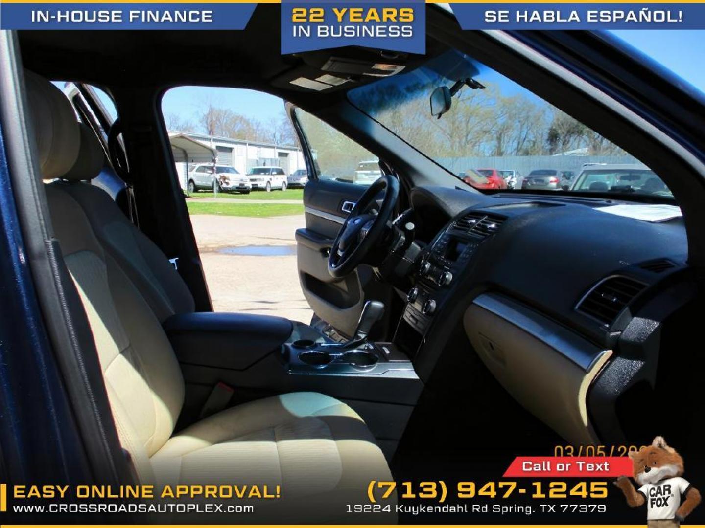 2017 BLUE /TAN FORD EXPLORER Base FWD (1FM5K7B87HG) with an 3.5L V6 DOHC 24V engine, 6-SPEED AUTOMATIC transmission, located at 19224 Kuykendahl Rd, Spring, TX, 77379, (713) 947-1245, 30.049259, -95.491402 - Photo#12