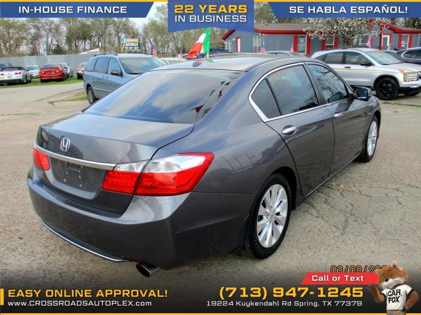 2014 SILVER /GRAY HONDA ACCORD EX-L Sedan CVT (1HGCR2F83EA) with an 2.4L L4 DOHC 16V engine, CVT transmission, located at 19224 Kuykendahl Rd, Spring, TX, 77379, (713) 947-1245, 30.049259, -95.491402 - Photo#4