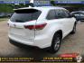 2015 WHITE /TAN TOYOTA HIGHLANDER XLE FWD V6 (5TDKKRFH4FS) with an 3.5L V6 DOHC 24V engine, 6-SPEED AUTOMATIC transmission, located at 19224 Kuykendahl Rd, Spring, TX, 77379, (713) 947-1245, 30.049259, -95.491402 - Photo#3