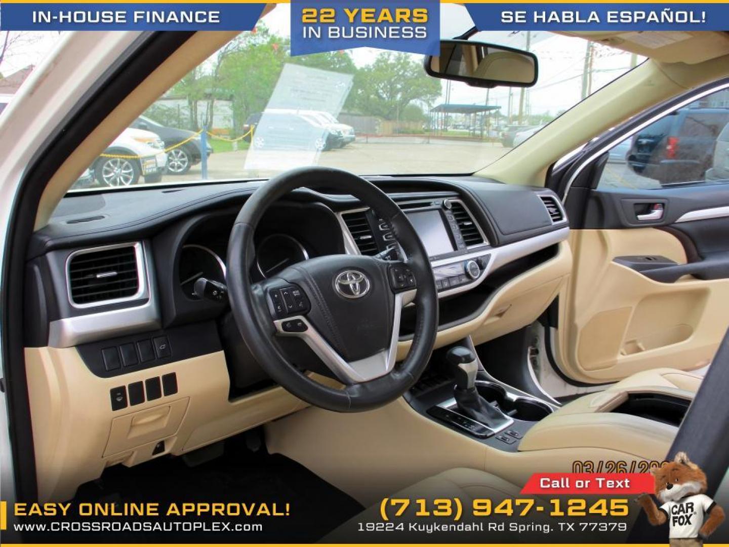 2015 WHITE /TAN TOYOTA HIGHLANDER XLE FWD V6 (5TDKKRFH4FS) with an 3.5L V6 DOHC 24V engine, 6-SPEED AUTOMATIC transmission, located at 19224 Kuykendahl Rd, Spring, TX, 77379, (713) 947-1245, 30.049259, -95.491402 - Photo#6