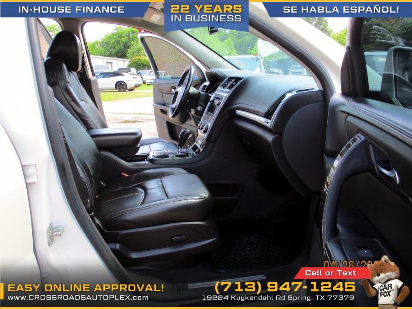 2013 WHITE /GRAY GMC ACADIA SLT-1 FWD (1GKKRRKD5DJ) with an 3.6L V6 DOHC 24V engine, 6-SPEED AUTOMATIC transmission, located at 19224 Kuykendahl Rd, Spring, TX, 77379, (713) 947-1245, 30.049259, -95.491402 - Photo#12