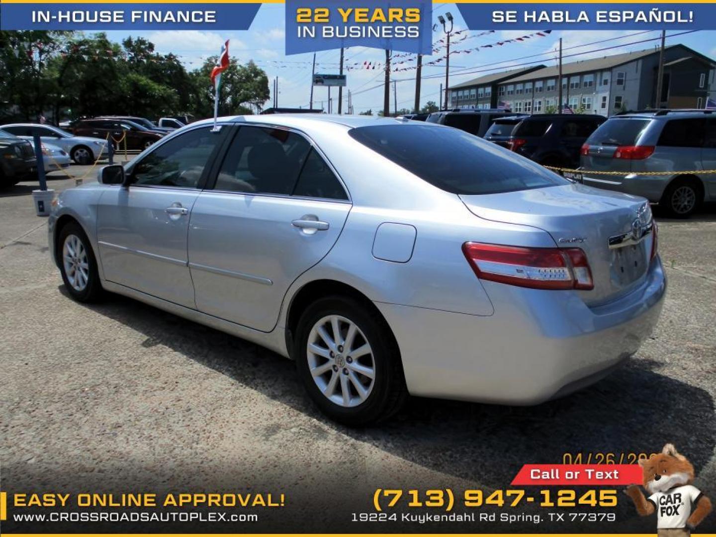 2011 SILVER /GRAY TOYOTA CAMRY Base 6-Spd AT (4T4BF3EK3BR) with an 2.5L L4 DOHC 16V engine, 6-SPEED AUTOMATIC transmission, located at 19224 Kuykendahl Rd, Spring, TX, 77379, (713) 947-1245, 30.049259, -95.491402 - Photo#2