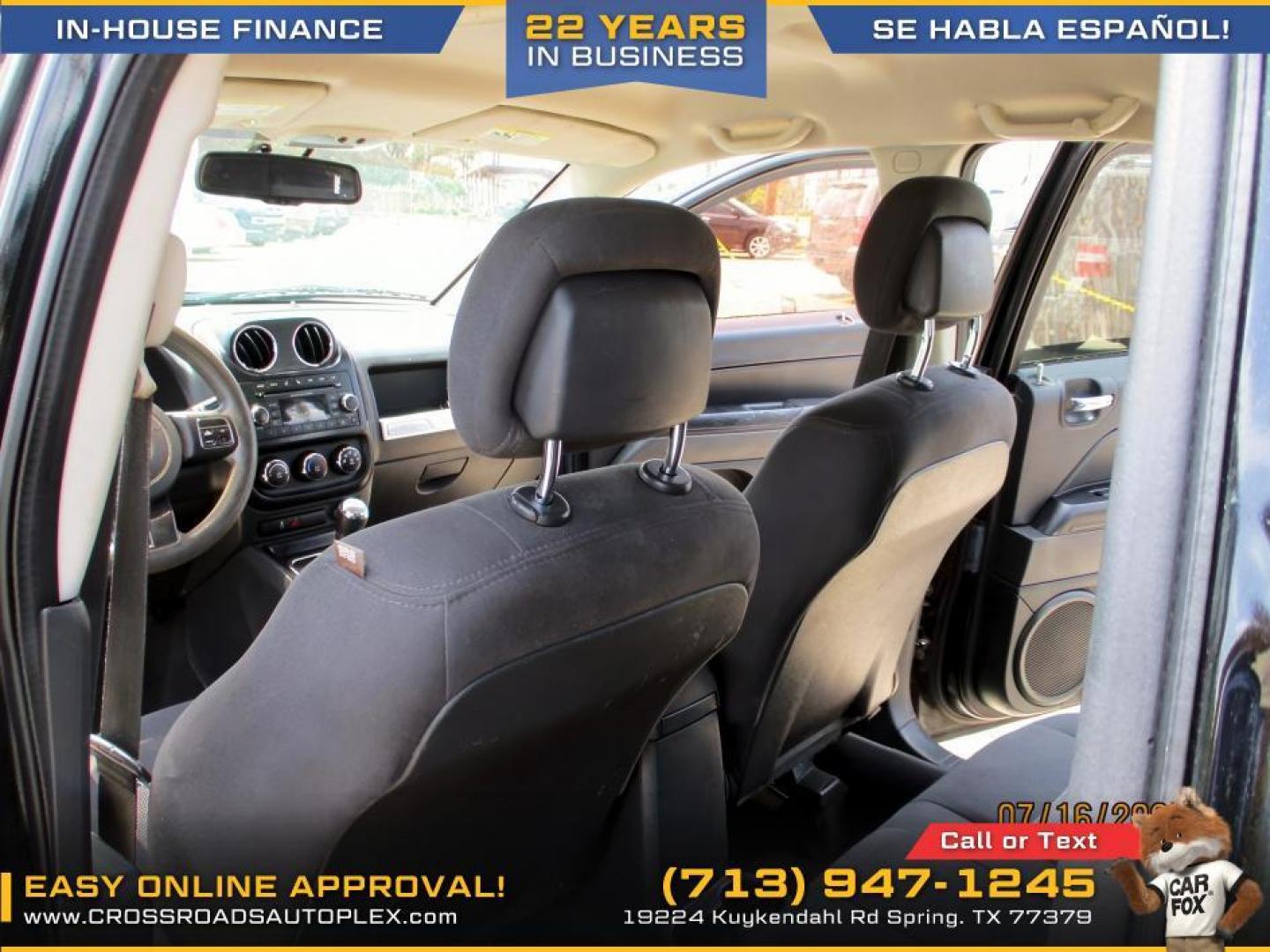 2016 BLACK /GRAY JEEP COMPASS Sport FWD (1C4NJCBA0GD) with an 2.0L L4 DOHC 16V engine, CVT OR 5-SPEED MANUAL transmission, located at 19224 Kuykendahl Rd, Spring, TX, 77379, (713) 947-1245, 30.049259, -95.491402 - Photo#9