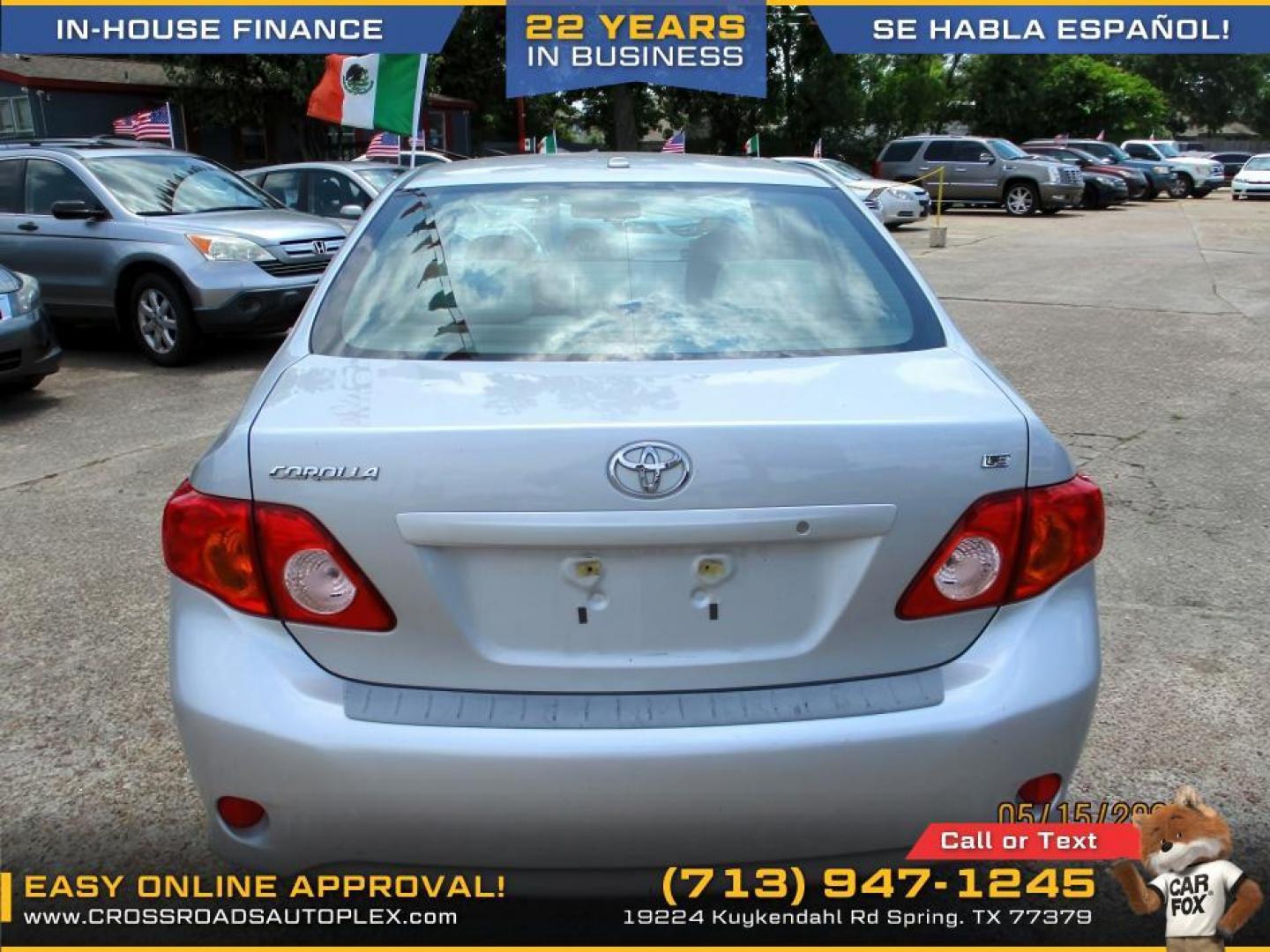2009 SILVER /GRAY TOYOTA COROLLA Base 4-Speed AT (JTDBL40E099) with an 1.8L L4 DOHC 16V engine, 4-SPEED AUTOMATIC transmission, located at 19224 Kuykendahl Rd, Spring, TX, 77379, (713) 947-1245, 30.049259, -95.491402 - Photo#3