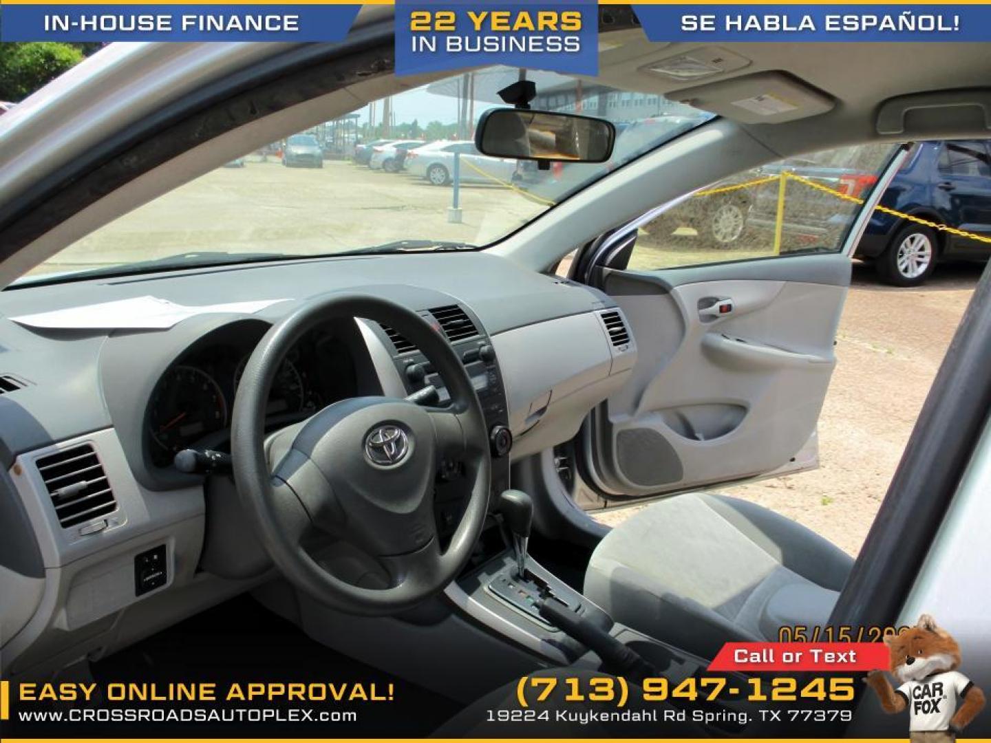 2009 SILVER /GRAY TOYOTA COROLLA Base 4-Speed AT (JTDBL40E099) with an 1.8L L4 DOHC 16V engine, 4-SPEED AUTOMATIC transmission, located at 19224 Kuykendahl Rd, Spring, TX, 77379, (713) 947-1245, 30.049259, -95.491402 - Photo#6