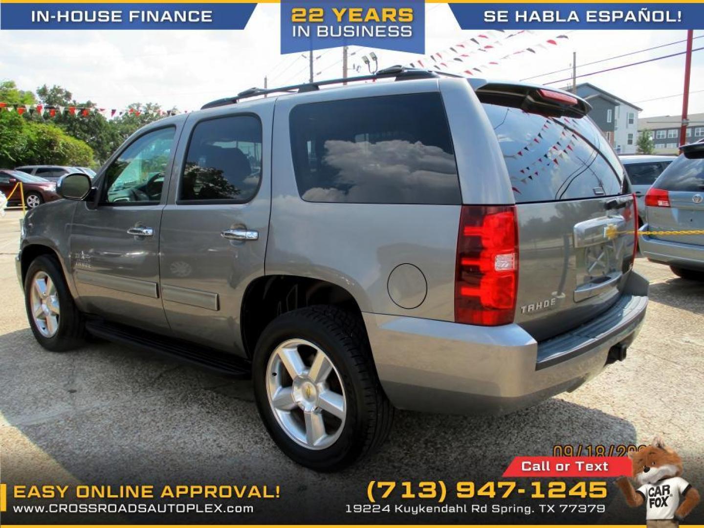 2012 SILVER /SILVER CHEVROLET TAHOE LS 2WD (1GNSCAE0XCR) with an 5.3L V8 OHV 16V FFV engine, 6-SPEED AUTOMATIC transmission, located at 19224 Kuykendahl Rd, Spring, TX, 77379, (713) 947-1245, 30.049259, -95.491402 - Photo#1
