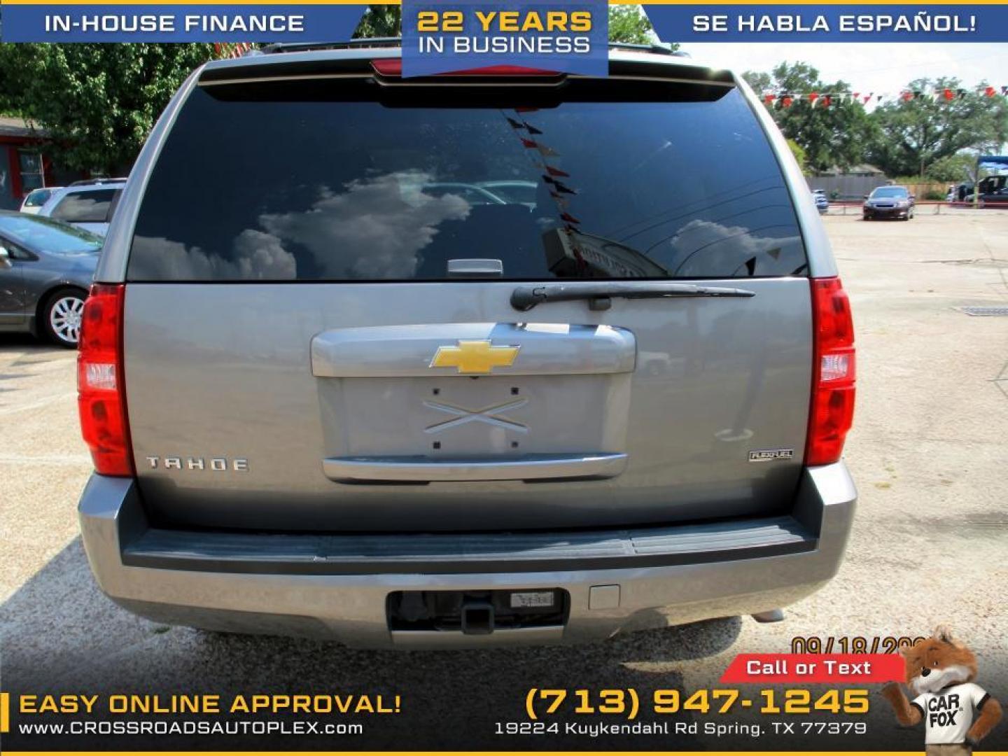 2012 SILVER /SILVER CHEVROLET TAHOE LS 2WD (1GNSCAE0XCR) with an 5.3L V8 OHV 16V FFV engine, 6-SPEED AUTOMATIC transmission, located at 19224 Kuykendahl Rd, Spring, TX, 77379, (713) 947-1245, 30.049259, -95.491402 - Photo#2
