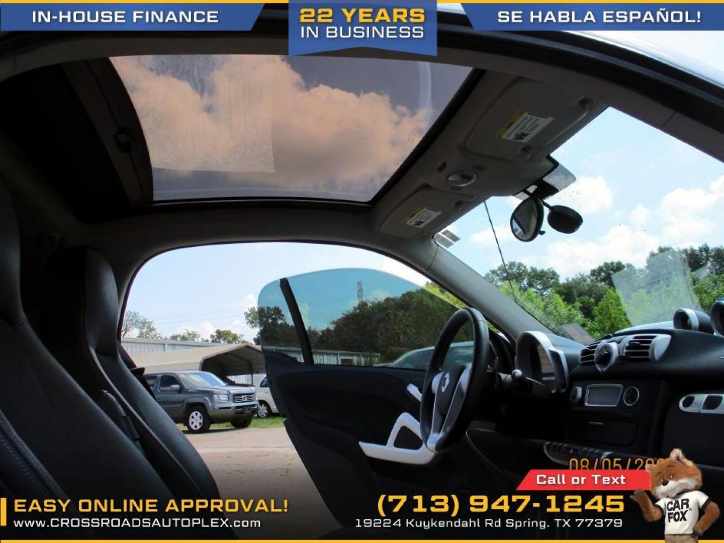2015 SILVER /BLACK SMART FORTWO passion coupe (WMEEJ3BA2FK) with an 1.0L L3 DOHC 12V engine, 5-SPEED AUTOMATIC transmission, located at 19224 Kuykendahl Rd, Spring, TX, 77379, (713) 947-1245, 30.049259, -95.491402 - Photo#9