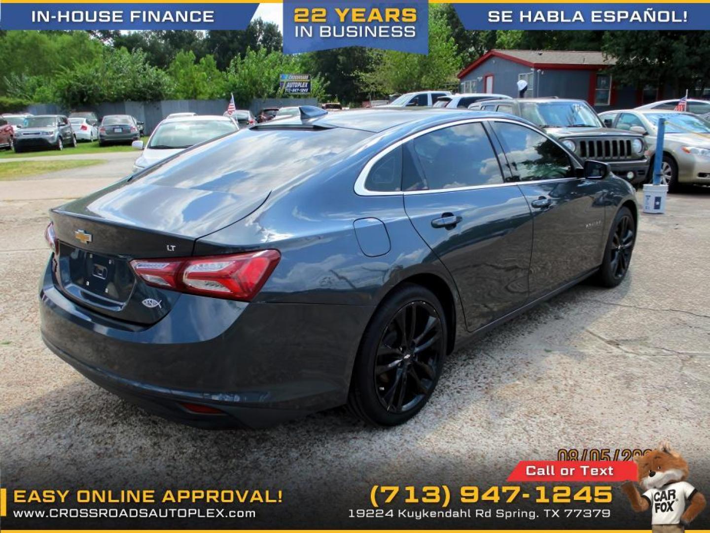 2019 SILVER /SILVER CHEVROLET MALIBU LT (1G1ZD5ST3KF) with an 1.5L L4 DOHC 16V engine, 6-SPEED AUTOMATIC transmission, located at 19224 Kuykendahl Rd, Spring, TX, 77379, (713) 947-1245, 30.049259, -95.491402 - Photo#3
