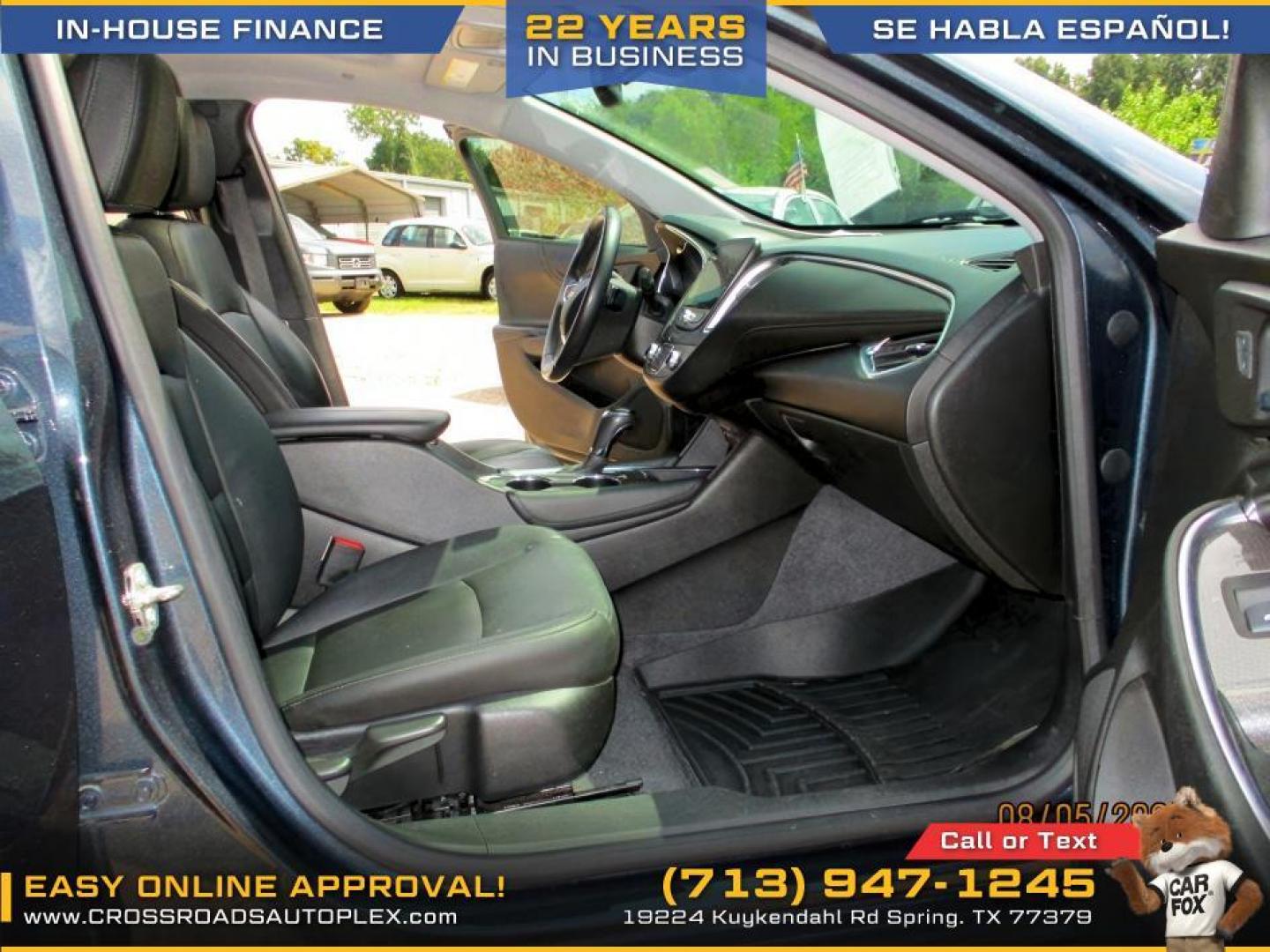 2019 SILVER /SILVER CHEVROLET MALIBU LT (1G1ZD5ST3KF) with an 1.5L L4 DOHC 16V engine, 6-SPEED AUTOMATIC transmission, located at 19224 Kuykendahl Rd, Spring, TX, 77379, (713) 947-1245, 30.049259, -95.491402 - Photo#12