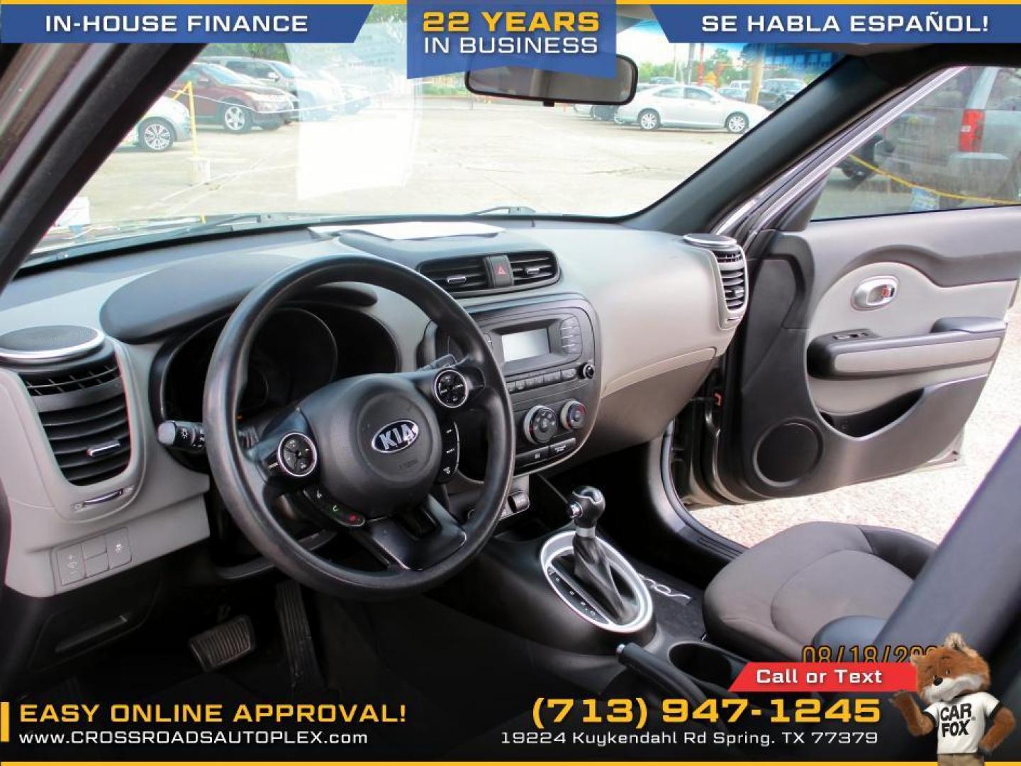2016 SILVER /GRAY KIA SOUL Base 6A (KNDJN2A2XG7) with an 1.6L L4 DOHC 16V engine, 6-SPEED AUTOMATIC transmission, located at 19224 Kuykendahl Rd, Spring, TX, 77379, (713) 947-1245, 30.049259, -95.491402 - Photo#5