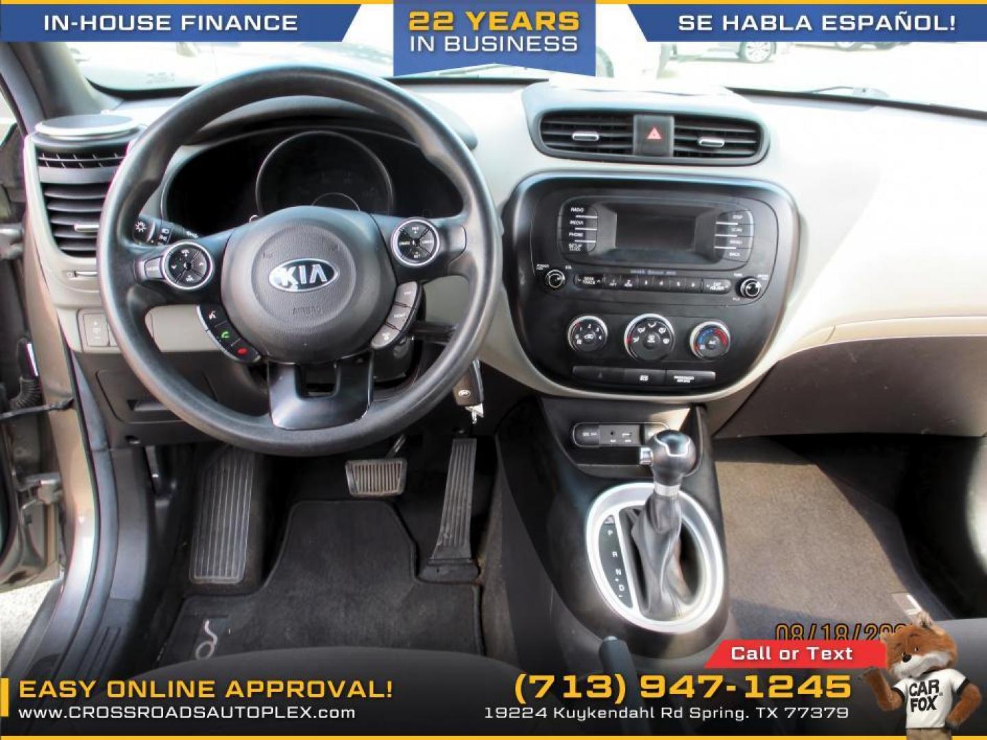 2016 SILVER /GRAY KIA SOUL Base 6A (KNDJN2A2XG7) with an 1.6L L4 DOHC 16V engine, 6-SPEED AUTOMATIC transmission, located at 19224 Kuykendahl Rd, Spring, TX, 77379, (713) 947-1245, 30.049259, -95.491402 - Photo#9