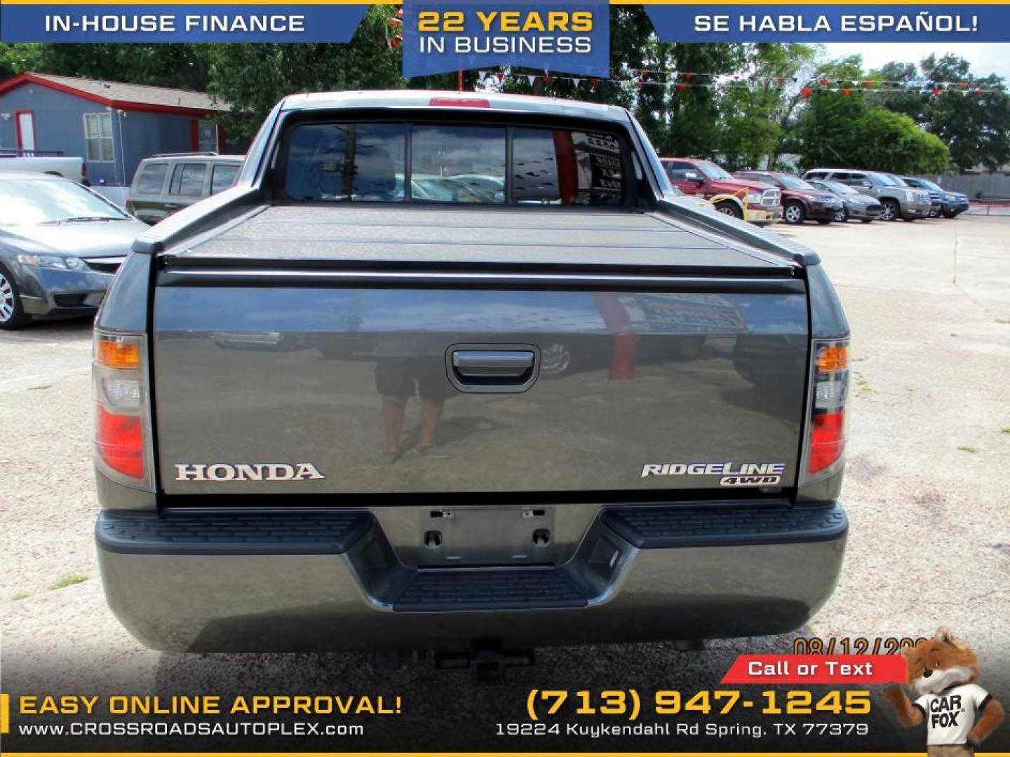 2008 SILVER /GRAY HONDA RIDGELINE RTS (2HJYK16428H) with an 3.5L V6 SOHC 24V engine, 5-SPEED AUTOMATIC transmission, located at 19224 Kuykendahl Rd, Spring, TX, 77379, (713) 947-1245, 30.049259, -95.491402 - Photo#2