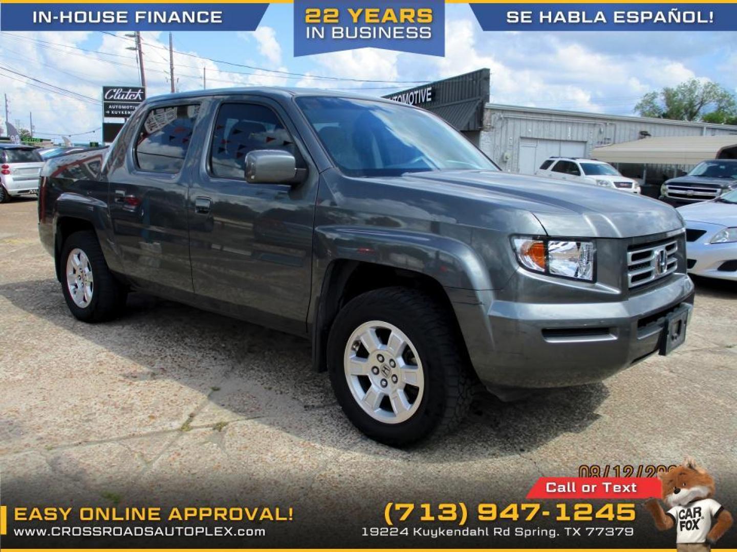 2008 SILVER /GRAY HONDA RIDGELINE RTS (2HJYK16428H) with an 3.5L V6 SOHC 24V engine, 5-SPEED AUTOMATIC transmission, located at 19224 Kuykendahl Rd, Spring, TX, 77379, (713) 947-1245, 30.049259, -95.491402 - Photo#4