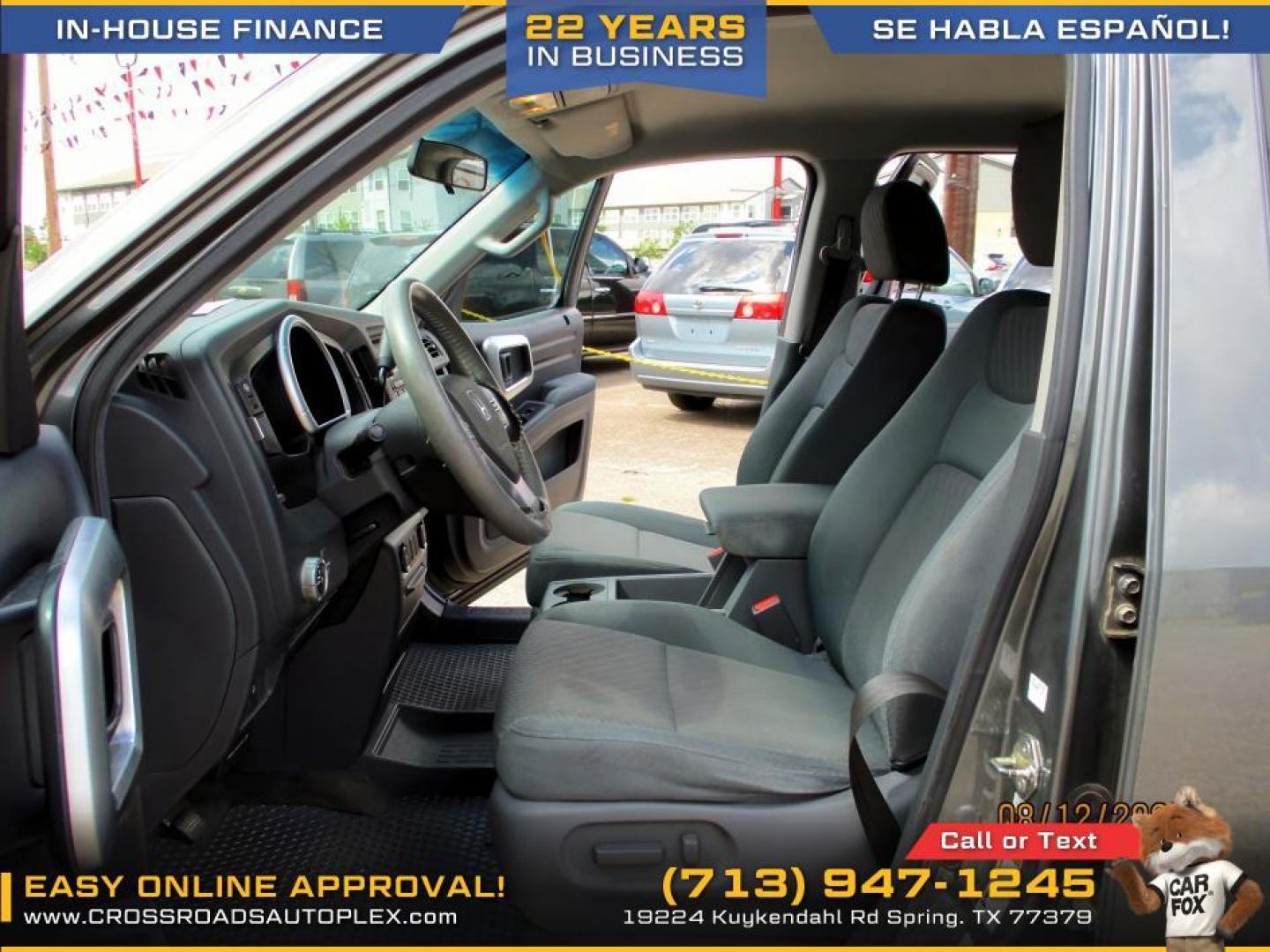 2008 SILVER /GRAY HONDA RIDGELINE RTS (2HJYK16428H) with an 3.5L V6 SOHC 24V engine, 5-SPEED AUTOMATIC transmission, located at 19224 Kuykendahl Rd, Spring, TX, 77379, (713) 947-1245, 30.049259, -95.491402 - Photo#6