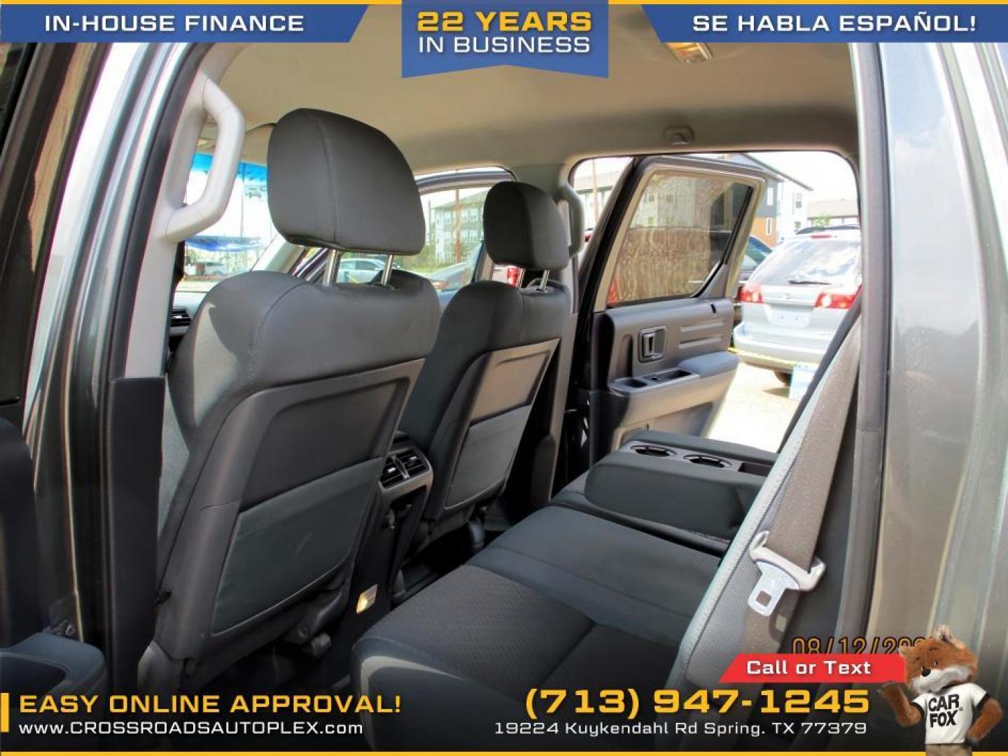 2008 SILVER /GRAY HONDA RIDGELINE RTS (2HJYK16428H) with an 3.5L V6 SOHC 24V engine, 5-SPEED AUTOMATIC transmission, located at 19224 Kuykendahl Rd, Spring, TX, 77379, (713) 947-1245, 30.049259, -95.491402 - Photo#9