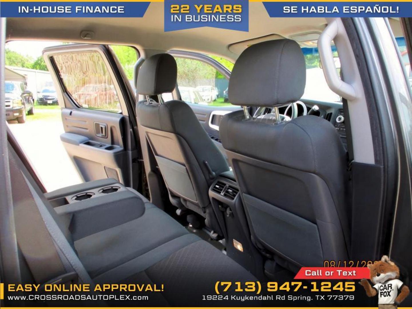 2008 SILVER /GRAY HONDA RIDGELINE RTS (2HJYK16428H) with an 3.5L V6 SOHC 24V engine, 5-SPEED AUTOMATIC transmission, located at 19224 Kuykendahl Rd, Spring, TX, 77379, (713) 947-1245, 30.049259, -95.491402 - Photo#10