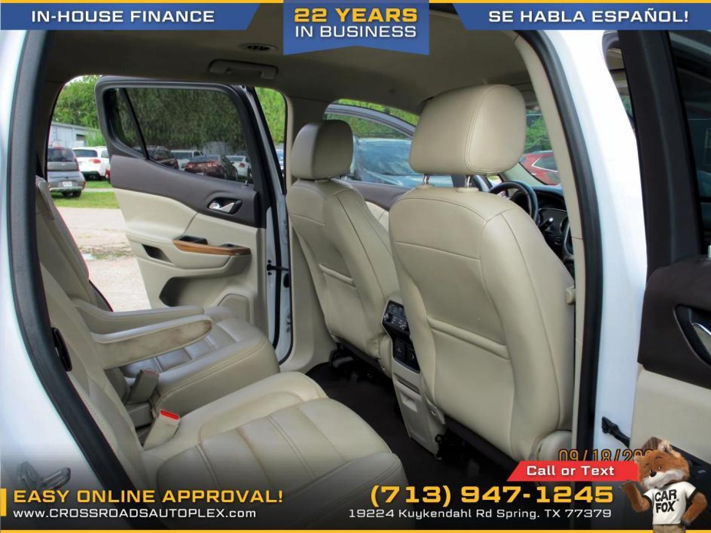 2017 WHITE /GRAY GMC ACADIA Denali (1GKKNPLS0HZ) with an 3.6L V6 DOHC 24V engine, 6-SPEED AUTOMATIC transmission, located at 19224 Kuykendahl Rd, Spring, TX, 77379, (713) 947-1245, 30.049259, -95.491402 - Photo#13