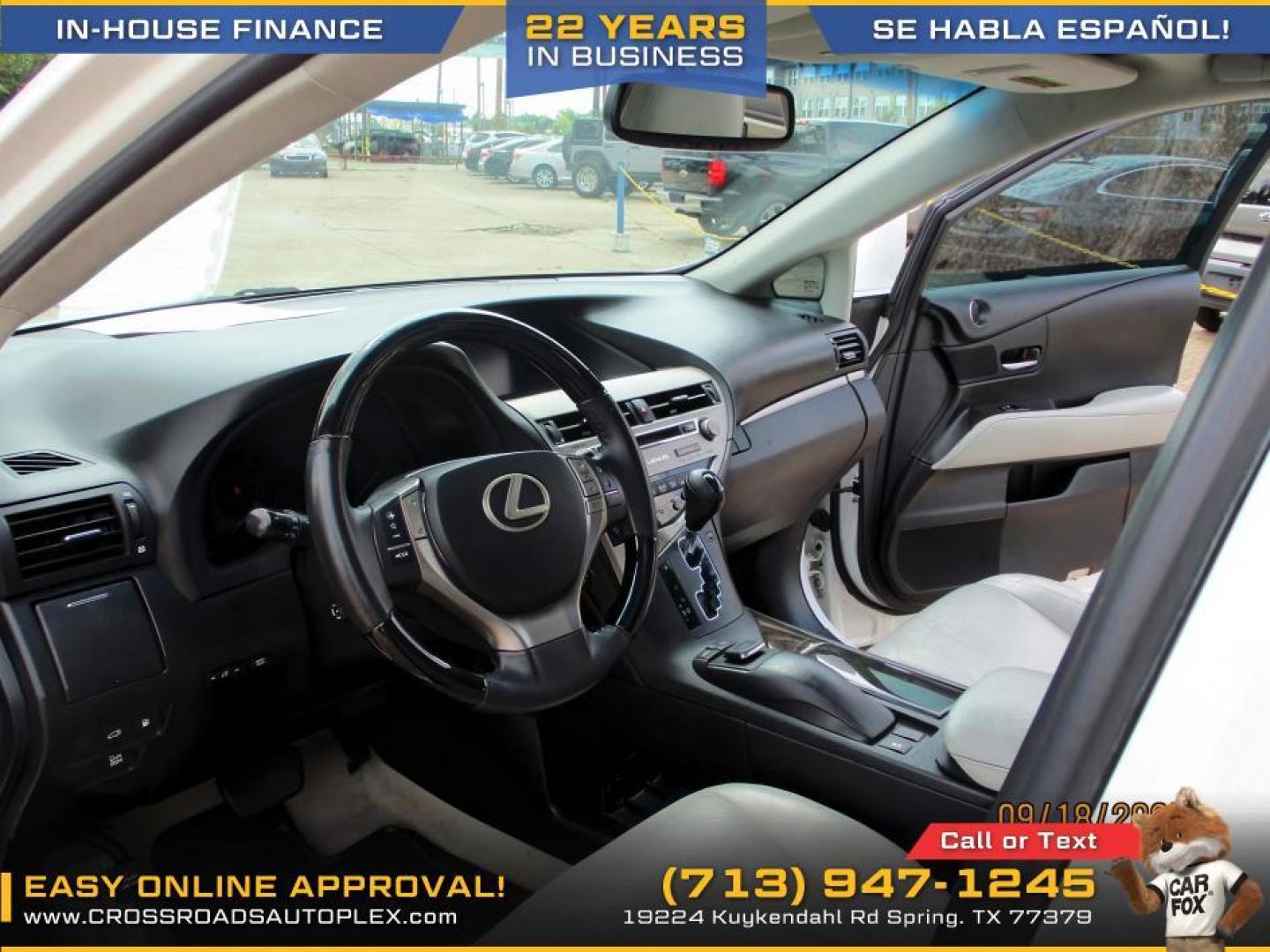2015 WHITE /GRAY LEXUS RX 350 FWD (2T2ZK1BAXFC) with an 3.5L V6 DOHC 24V engine, 6-SPEED AUTOMATIC transmission, located at 19224 Kuykendahl Rd, Spring, TX, 77379, (713) 947-1245, 30.049259, -95.491402 - Photo#7