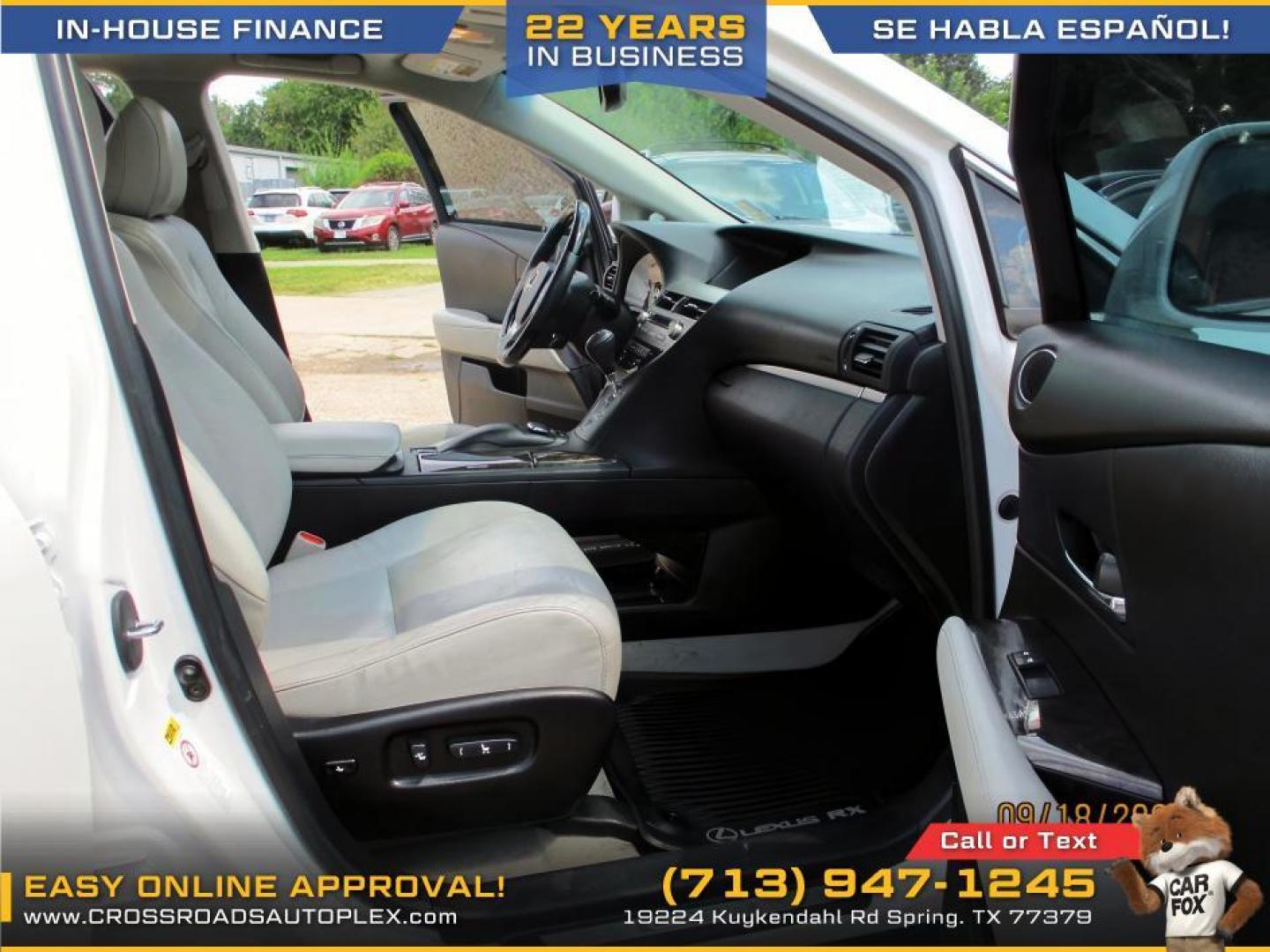 2015 WHITE /GRAY LEXUS RX 350 FWD (2T2ZK1BAXFC) with an 3.5L V6 DOHC 24V engine, 6-SPEED AUTOMATIC transmission, located at 19224 Kuykendahl Rd, Spring, TX, 77379, (713) 947-1245, 30.049259, -95.491402 - Photo#14
