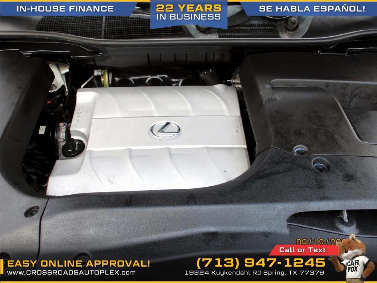 2015 WHITE /GRAY LEXUS RX 350 FWD (2T2ZK1BAXFC) with an 3.5L V6 DOHC 24V engine, 6-SPEED AUTOMATIC transmission, located at 19224 Kuykendahl Rd, Spring, TX, 77379, (713) 947-1245, 30.049259, -95.491402 - Photo#16